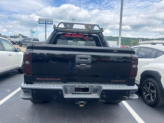 Used 2016 Chevrolet Silverado 1500 LT w/ Midnight Edition AWD/4WD image 7