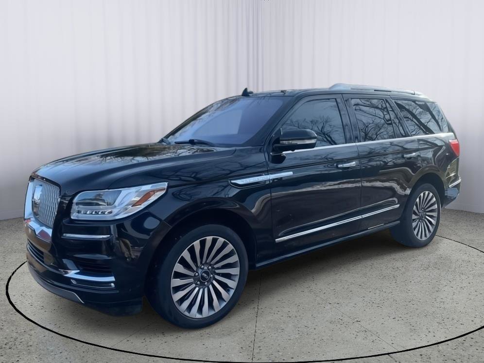 Used 2019 Lincoln Navigator Reserve image 3