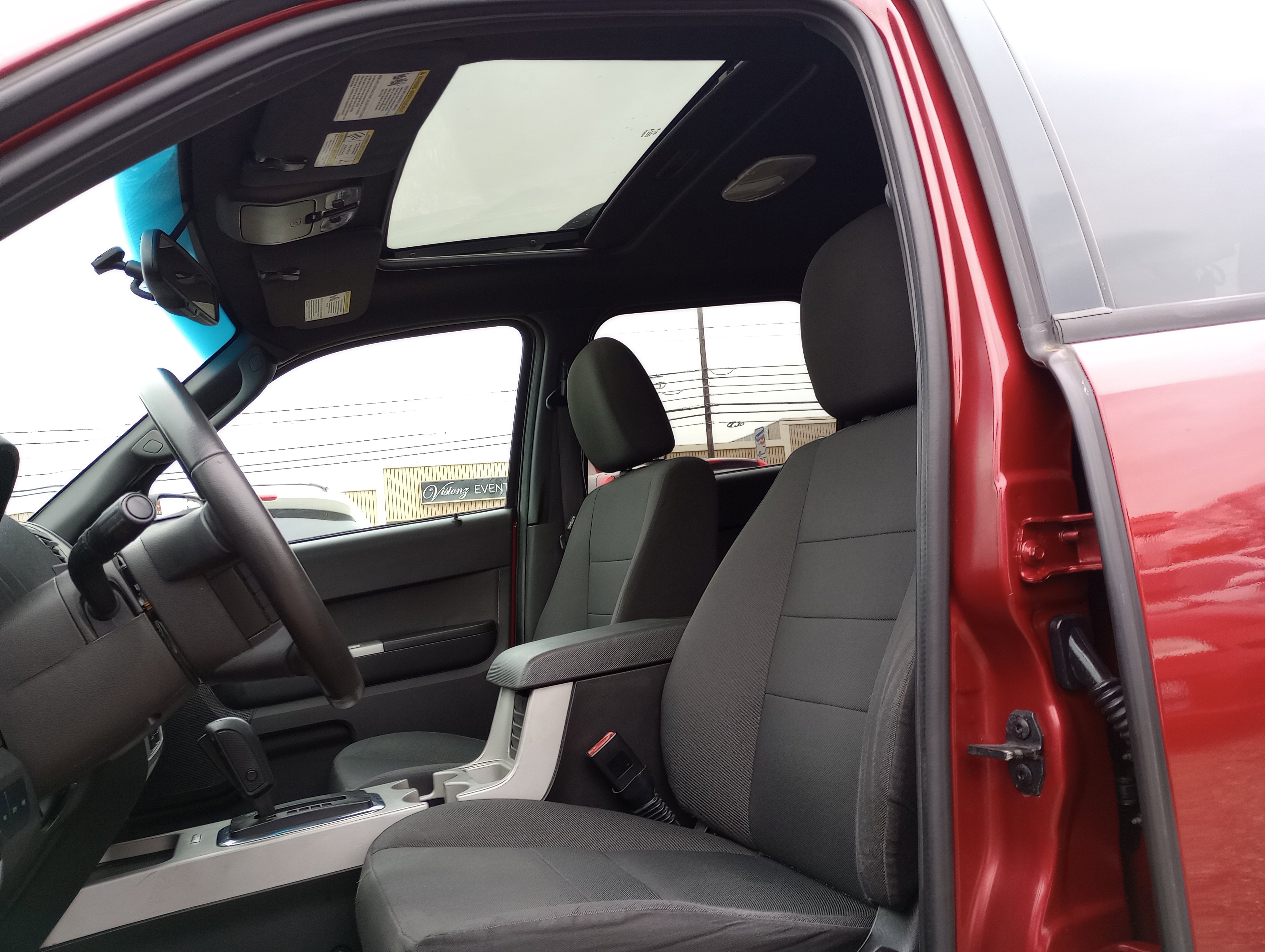 Used 2012 Ford Escape XLT image 10