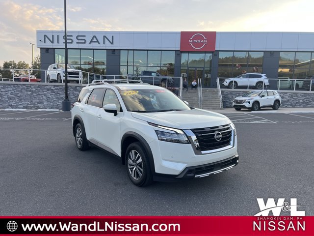 Certified 2023 Nissan Pathfinder SL image 1