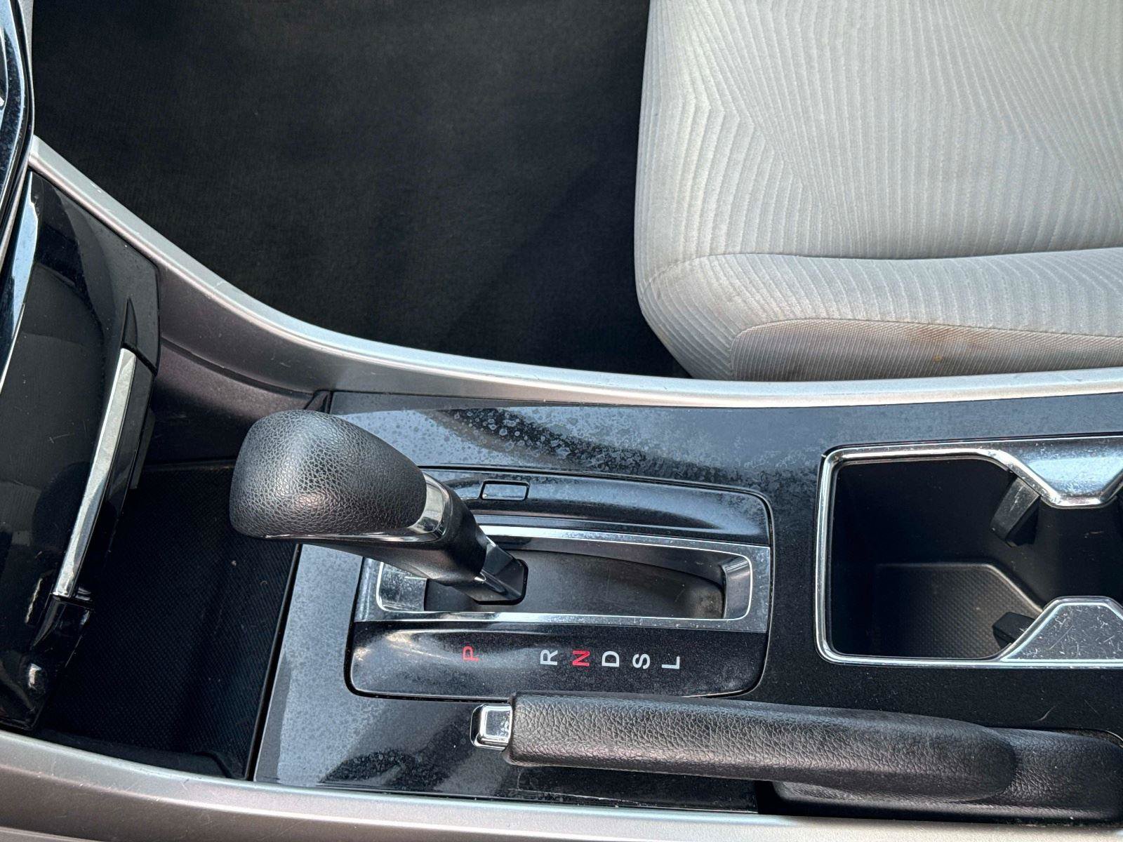 Used 2016 Honda Accord LX image 23