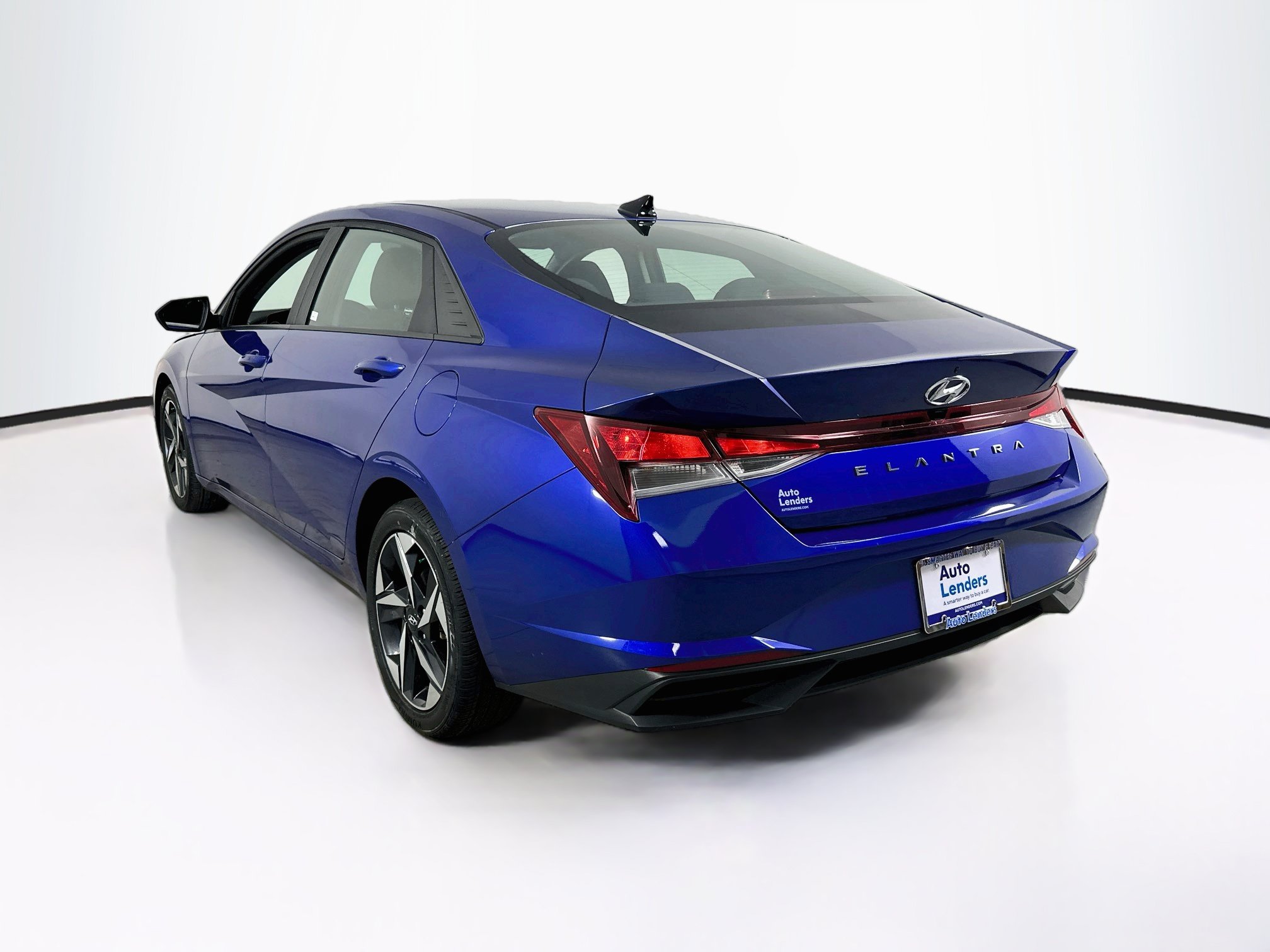 Used 2023 Hyundai Elantra SEL w/ Convenience Package FWD image 7