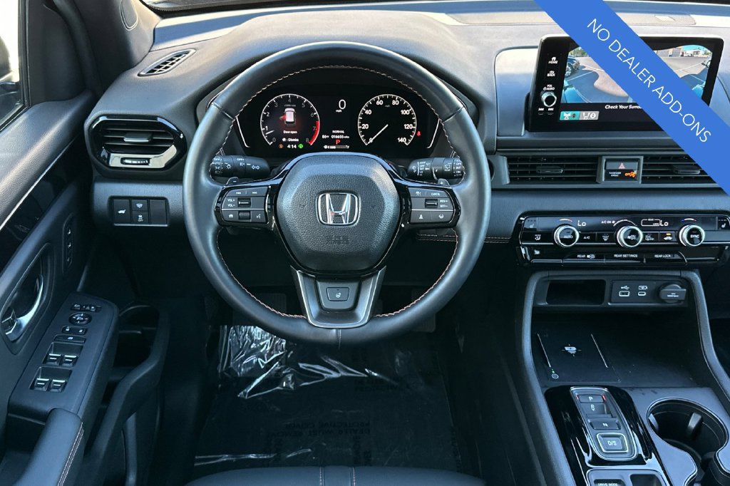 Certified 2025 Honda Pilot TrailSport image 15