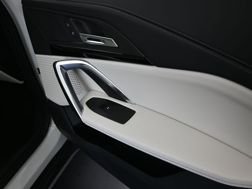 New 2026 BMW X1 xDrive28i w/ Convenience Package image 23