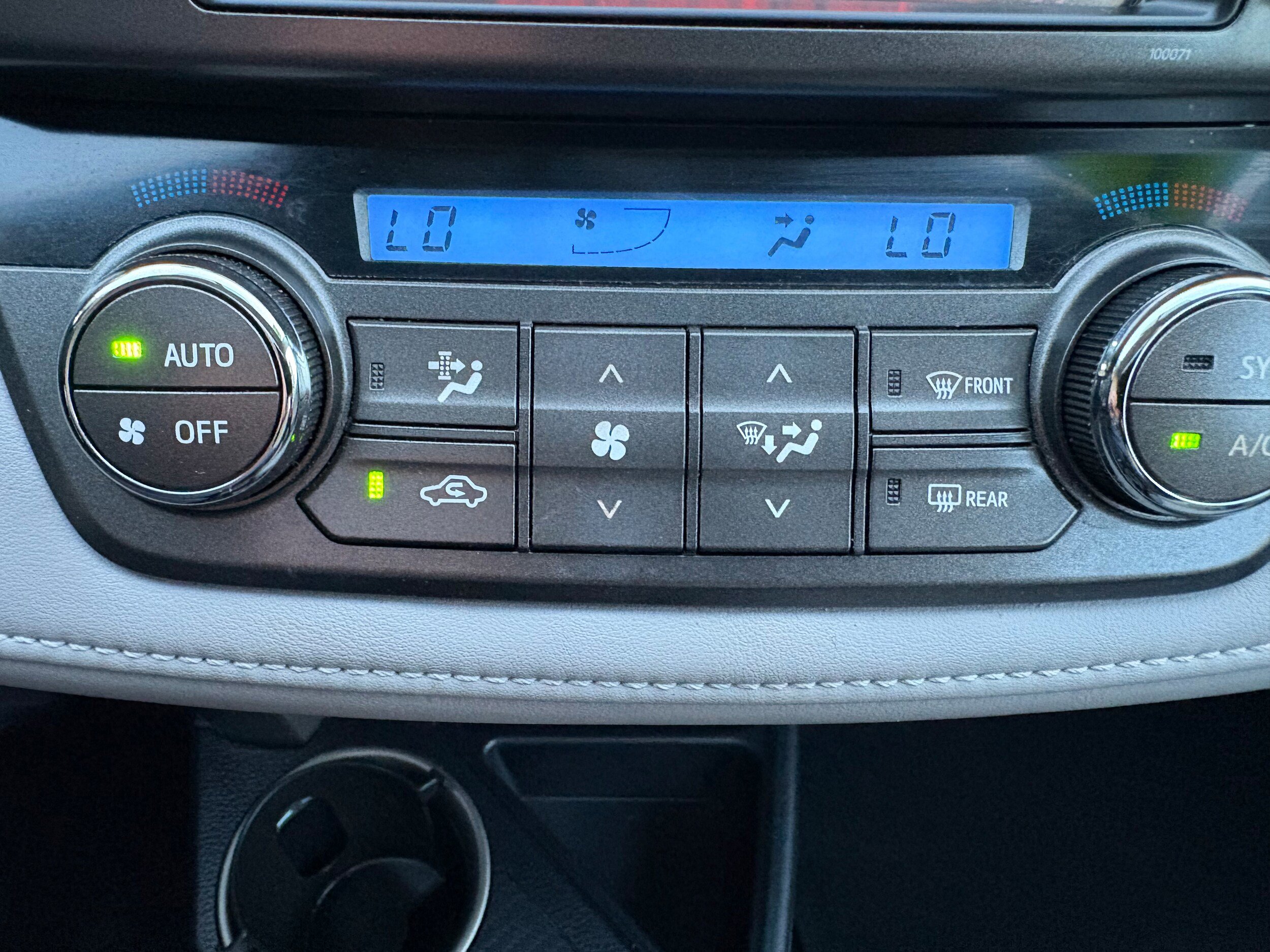 Used 2013 Toyota RAV4 XLE AWD/4WD image 40