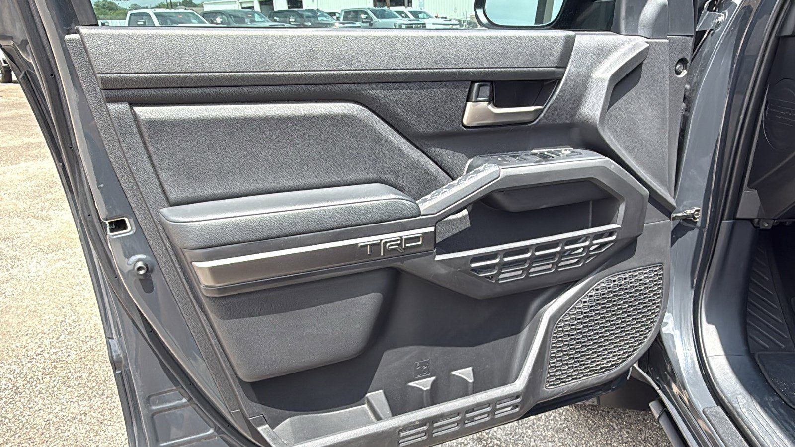 Used 2024 Toyota Tacoma TRD Off-Road AWD/4WD image 11