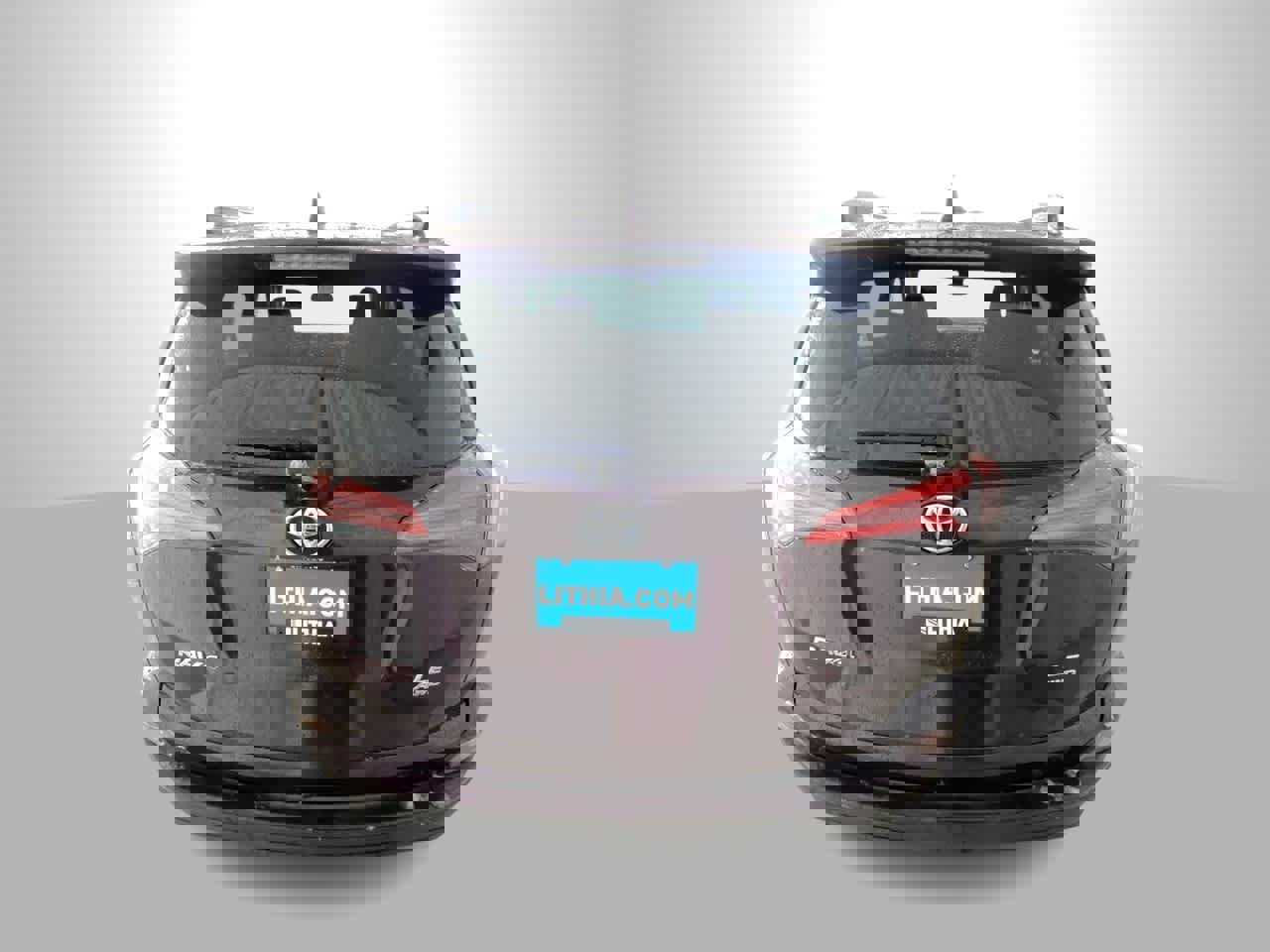 Used 2018 Toyota RAV4 LE w/ All Weather Liner Package image 7