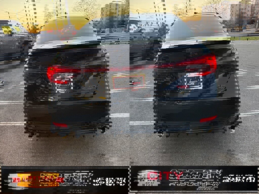 Used 2021 Toyota Avalon TRD image 6