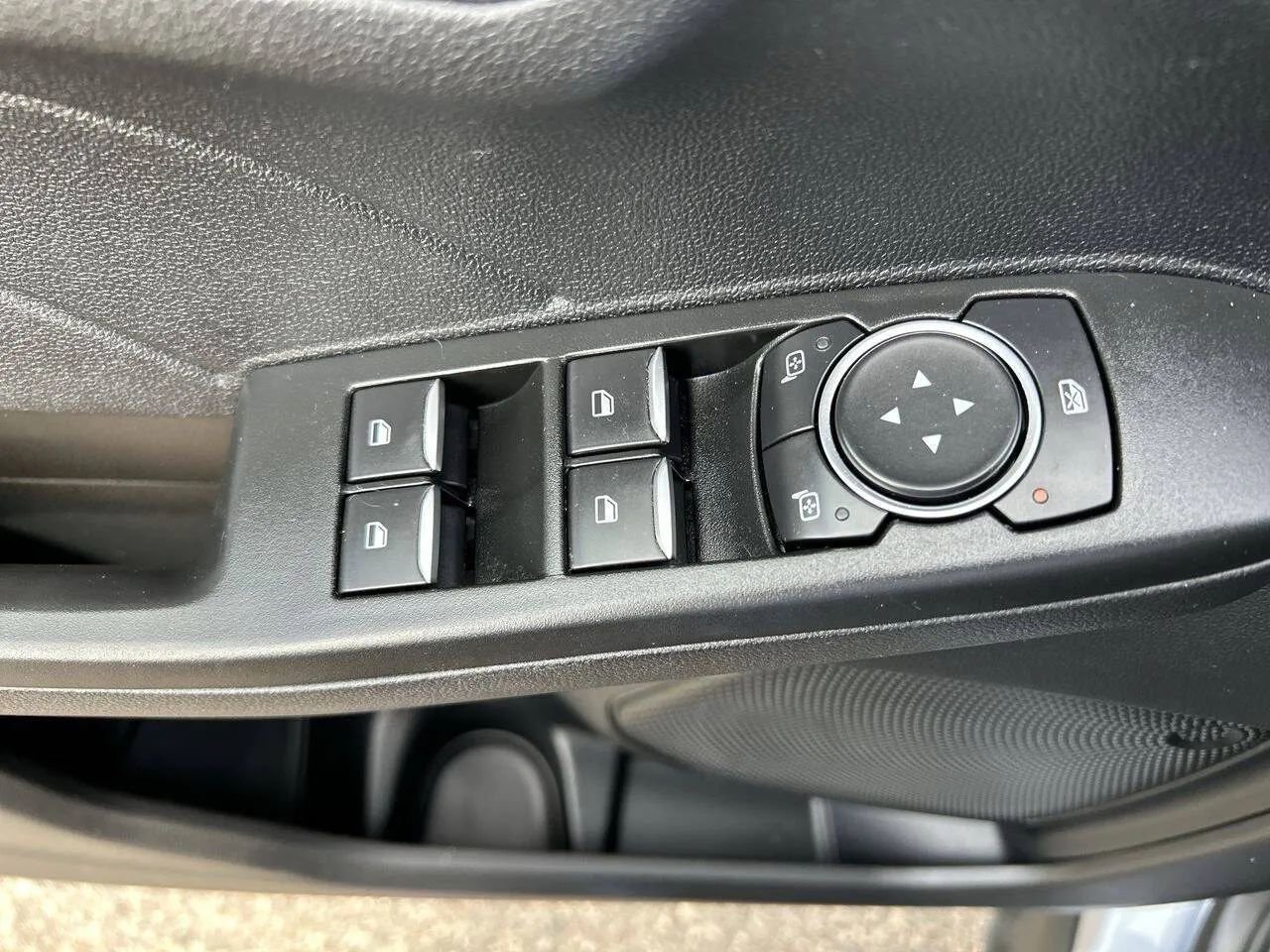 Used 2022 Ford Escape SE w/ Convenience Package AWD/4WD image 12