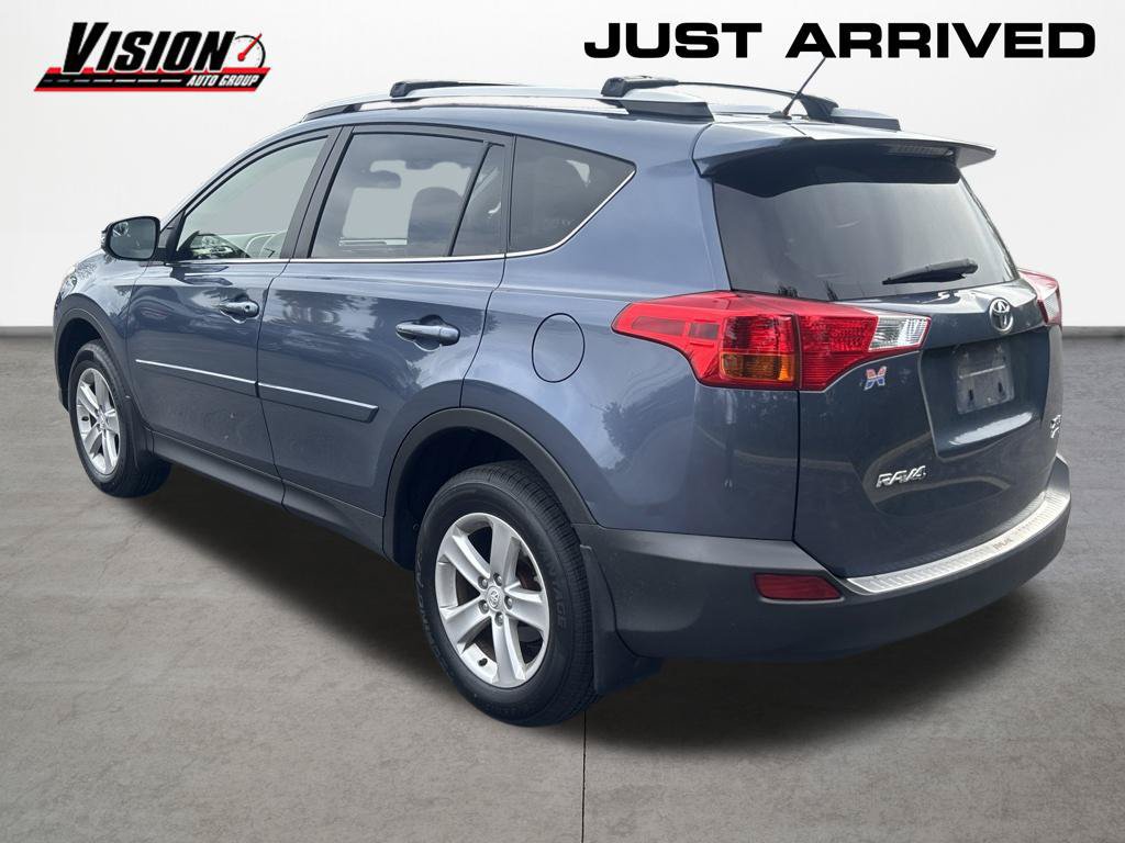 Used 2013 Toyota RAV4 XLE AWD/4WD image 3
