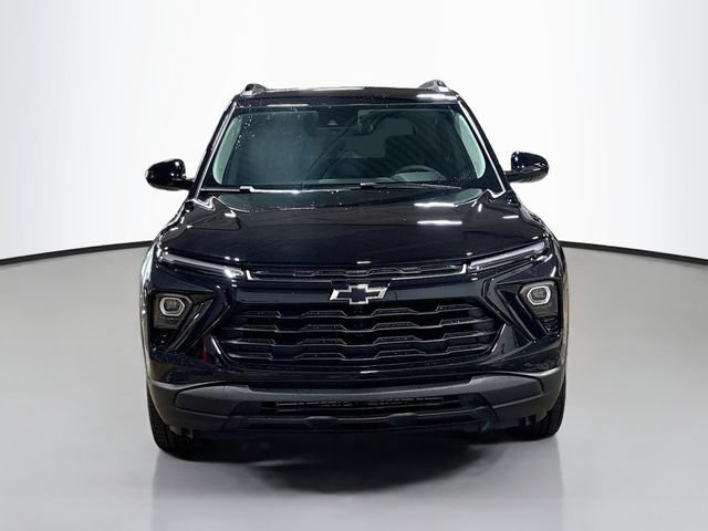 New 2026 Chevrolet TrailBlazer LT w/ Midnight Edition FWD image 3