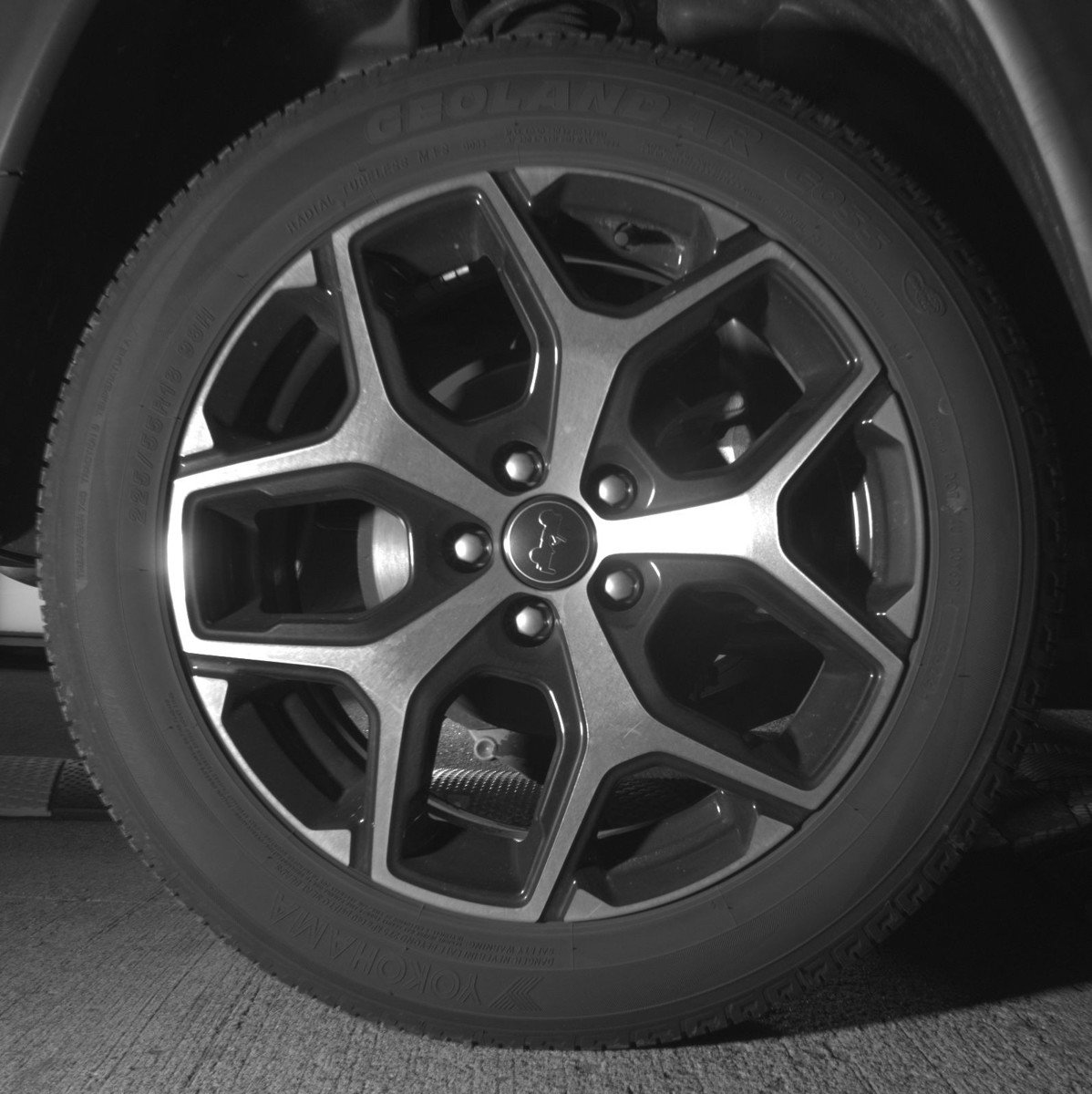 Used 2025 Jeep Compass Limited AWD/4WD image 15