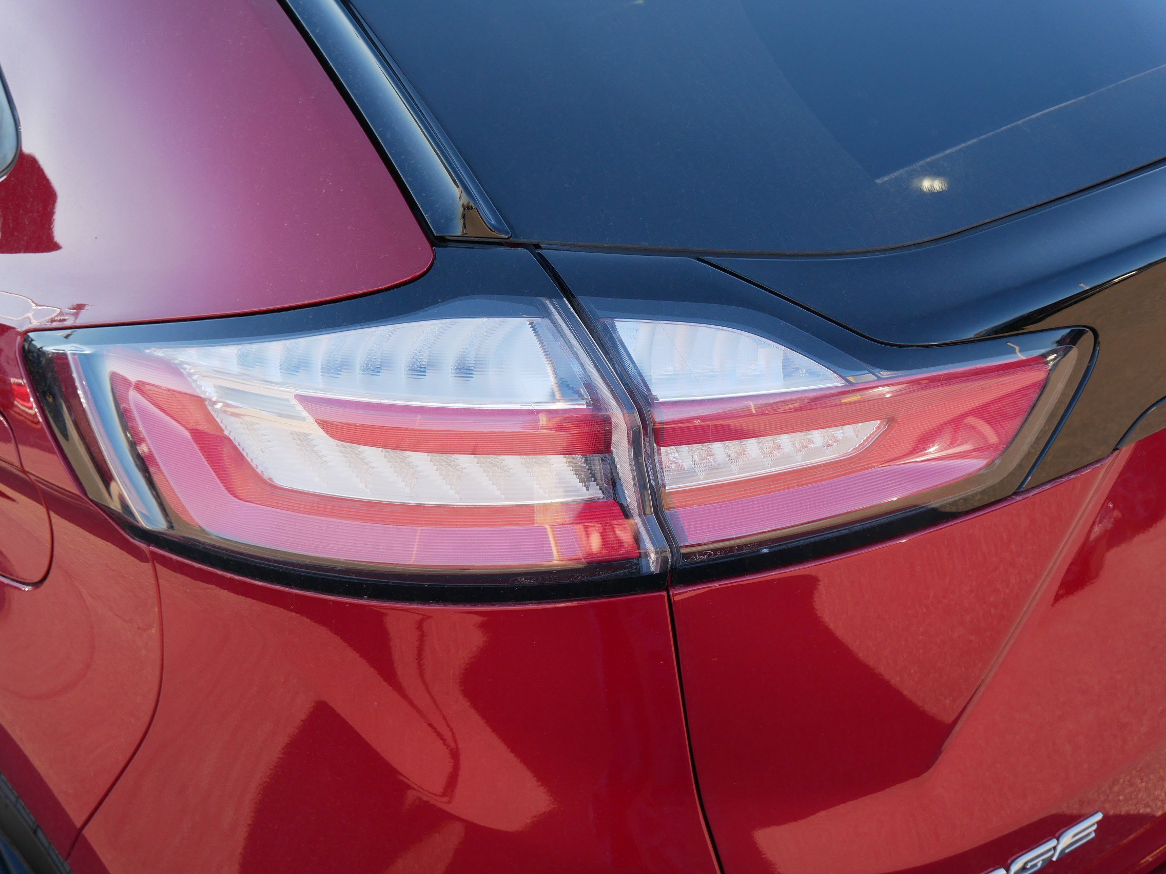 Used 2020 Ford Edge ST-Line w/ Cold Weather Package AWD/4WD image 17