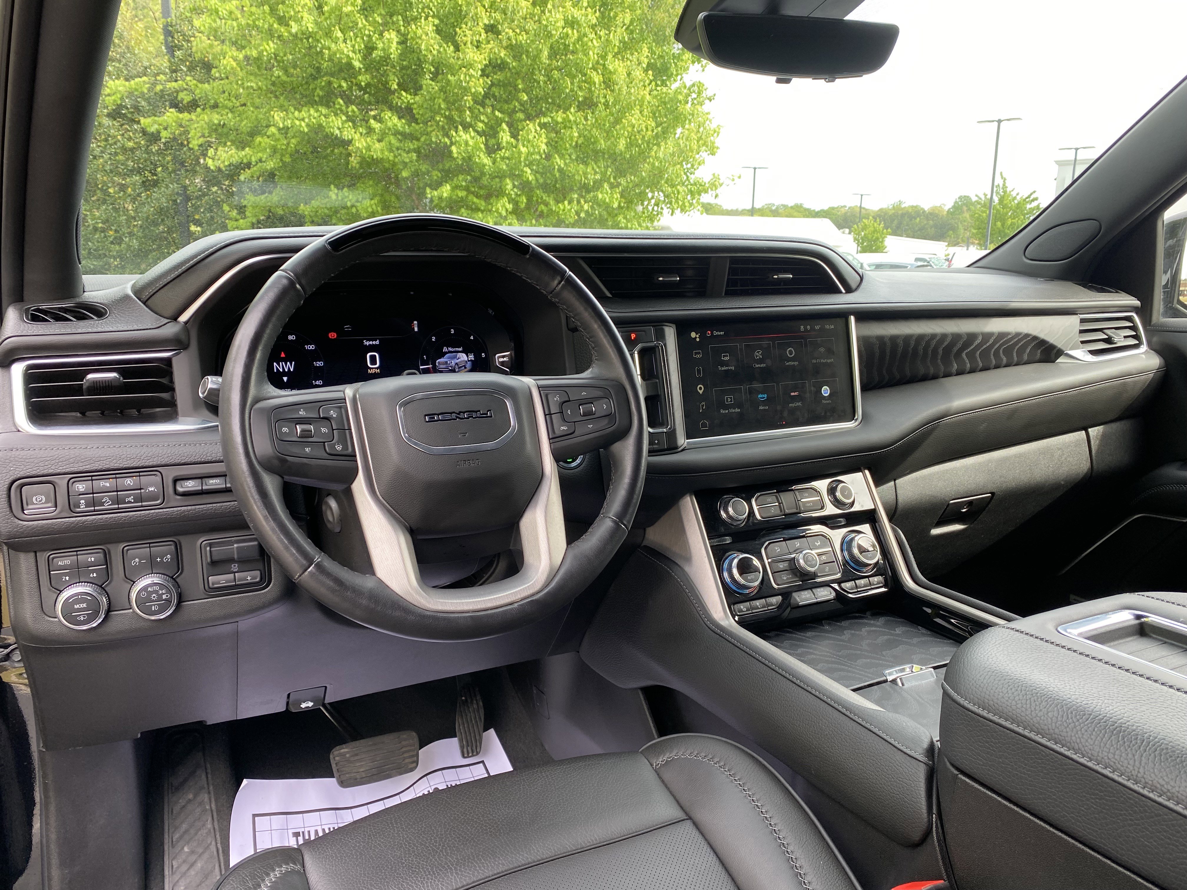 Used 2023 GMC Yukon Denali w/ Denali Reserve Package image 36