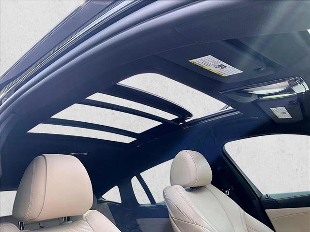 Used 2022 BMW X6 xDrive40i w/ M Sport Package AWD/4WD image 16