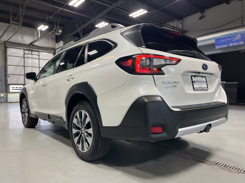 Certified 2023 Subaru Outback Limited AWD/4WD image 6