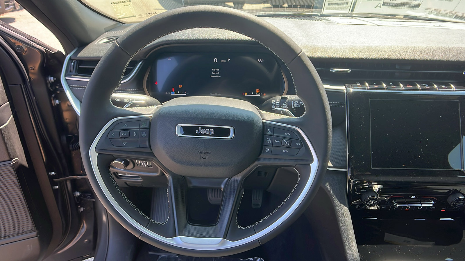 New 2025 Jeep Grand Cherokee Laredo w/ MOPAR Finishing Package image 23