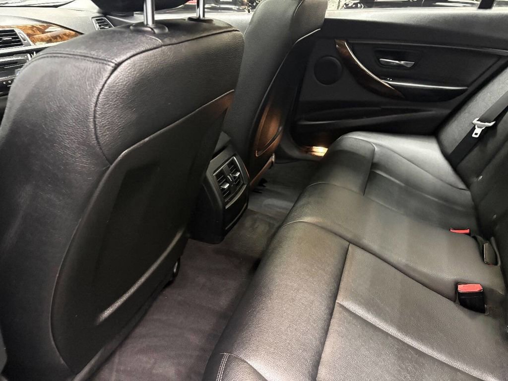 Used 2016 BMW 320i xDrive Sedan AWD/4WD image 38