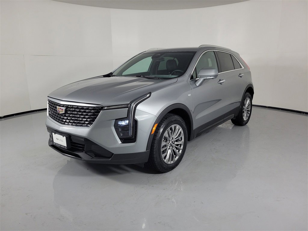 Certified 2025 Cadillac XT4 Premium Luxury image 2