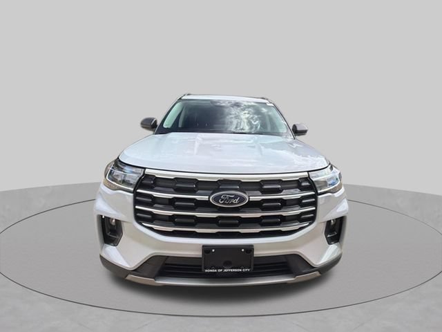Used 2025 Ford Explorer Active w/ Active Comfort Package AWD/4WD image 9