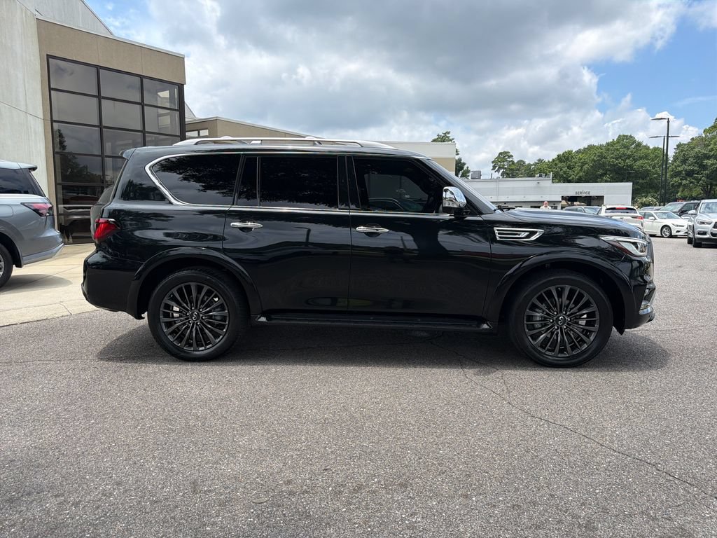 Used 2023 INFINITI QX80 Sensory w/ All-Season Package AWD/4WD image 14