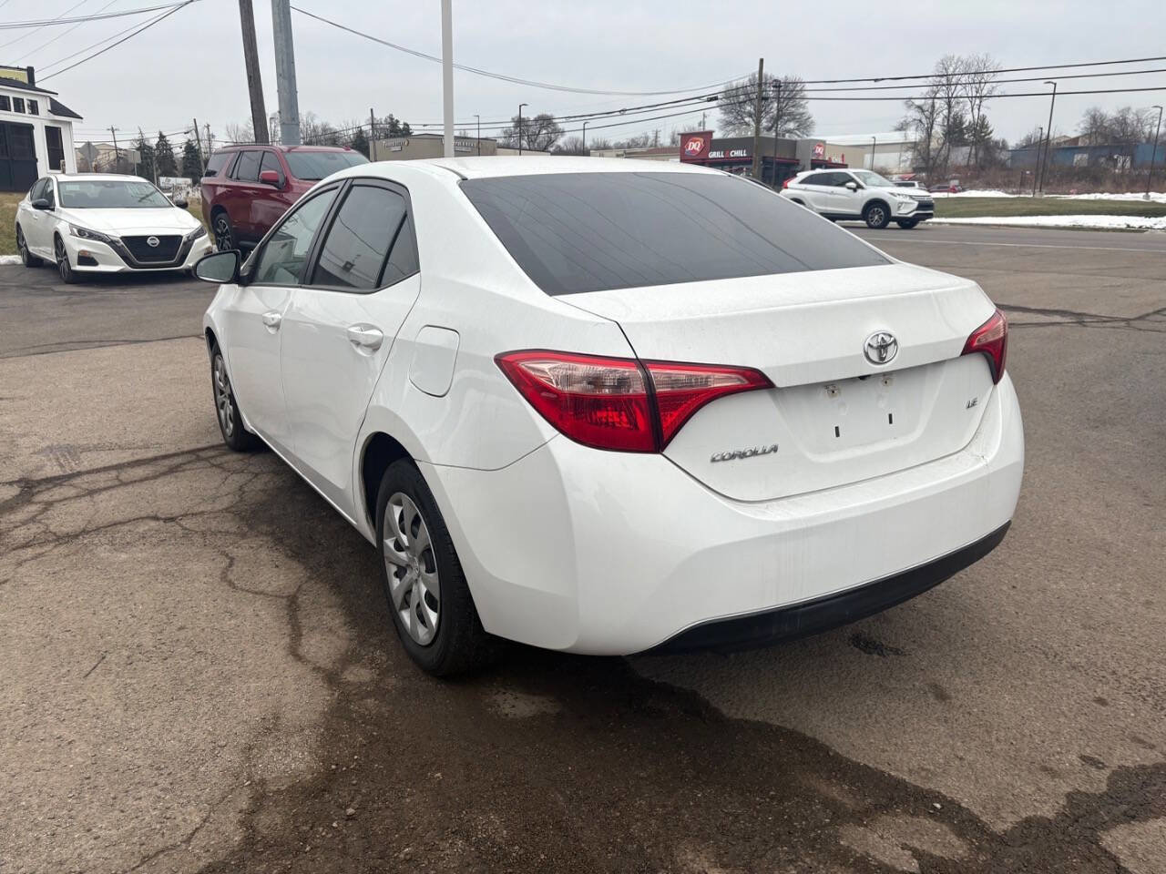 Used 2019 Toyota Corolla LE image 8
