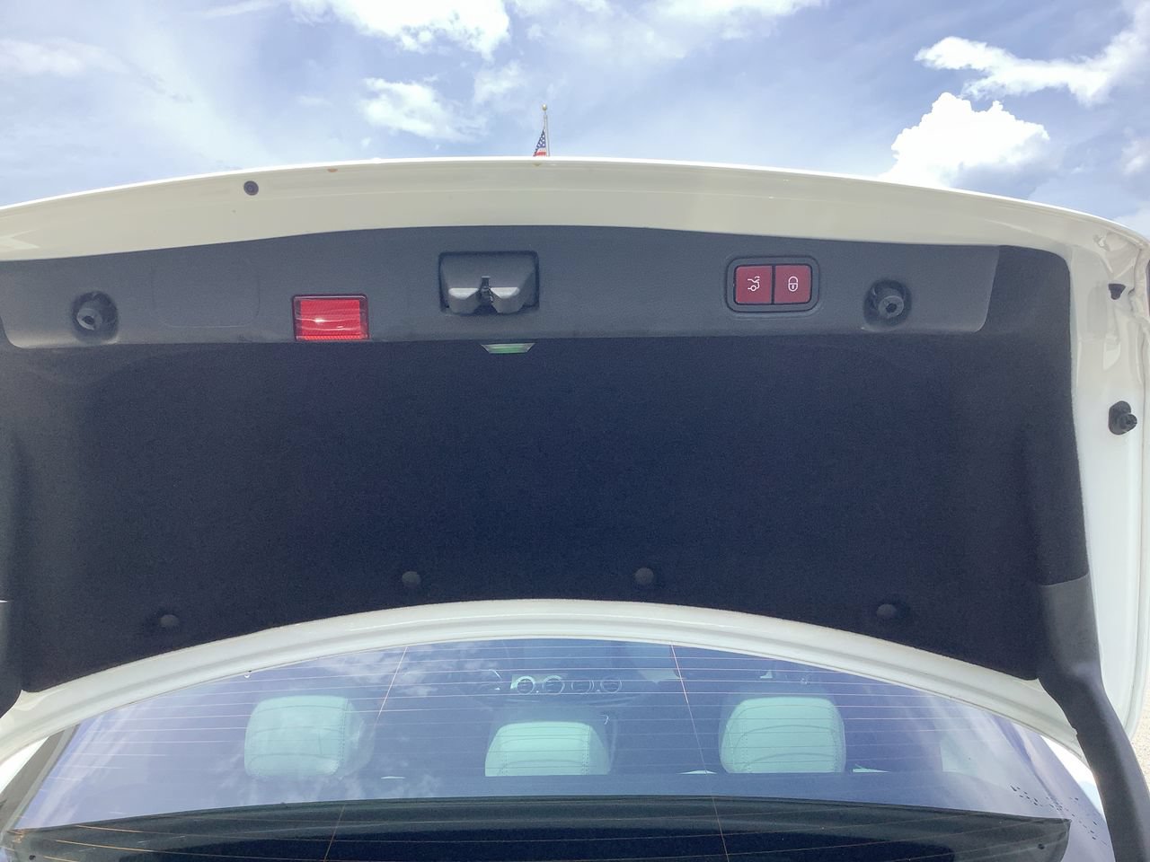 Used 2021 Mercedes-Benz E 350 Sedan image 32