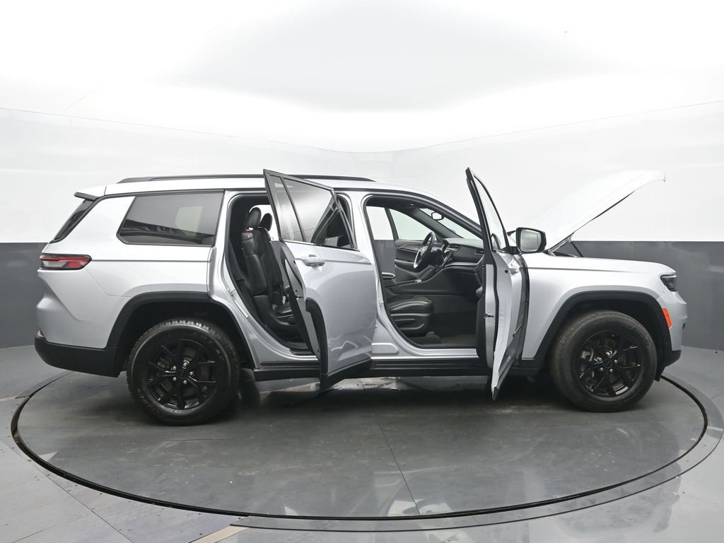 Used 2024 Jeep Grand Cherokee L Laredo AWD/4WD image 59