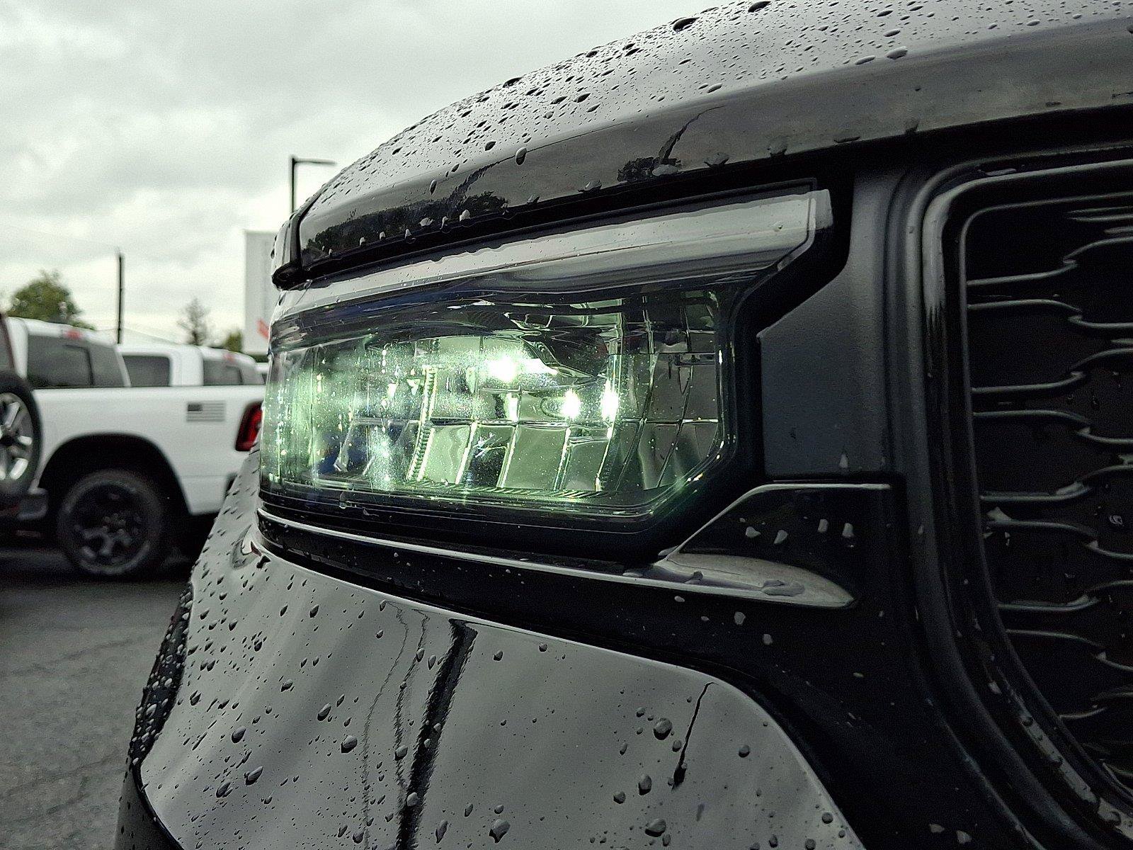 Used 2023 Jeep Grand Cherokee L Altitude AWD/4WD image 9