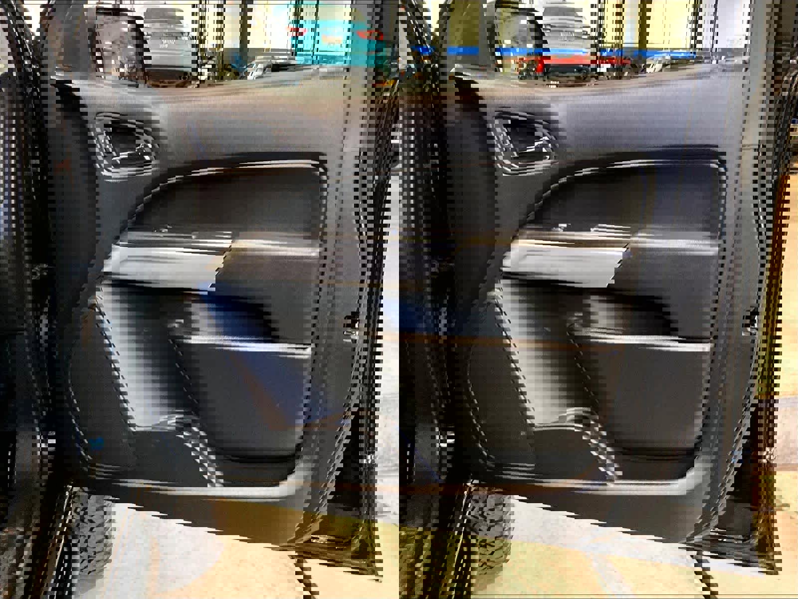 Used 2019 Chevrolet Colorado ZR2 w/ ZR2 Midnight Special Edition image 12