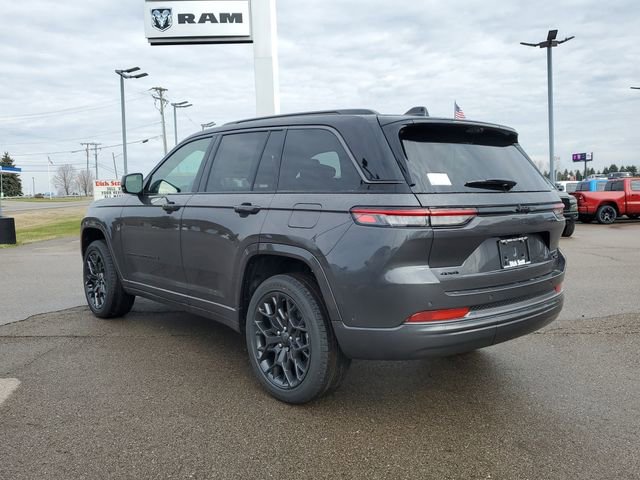 New 2026 Jeep Grand Cherokee Summit w/ Obsidian Package image 5