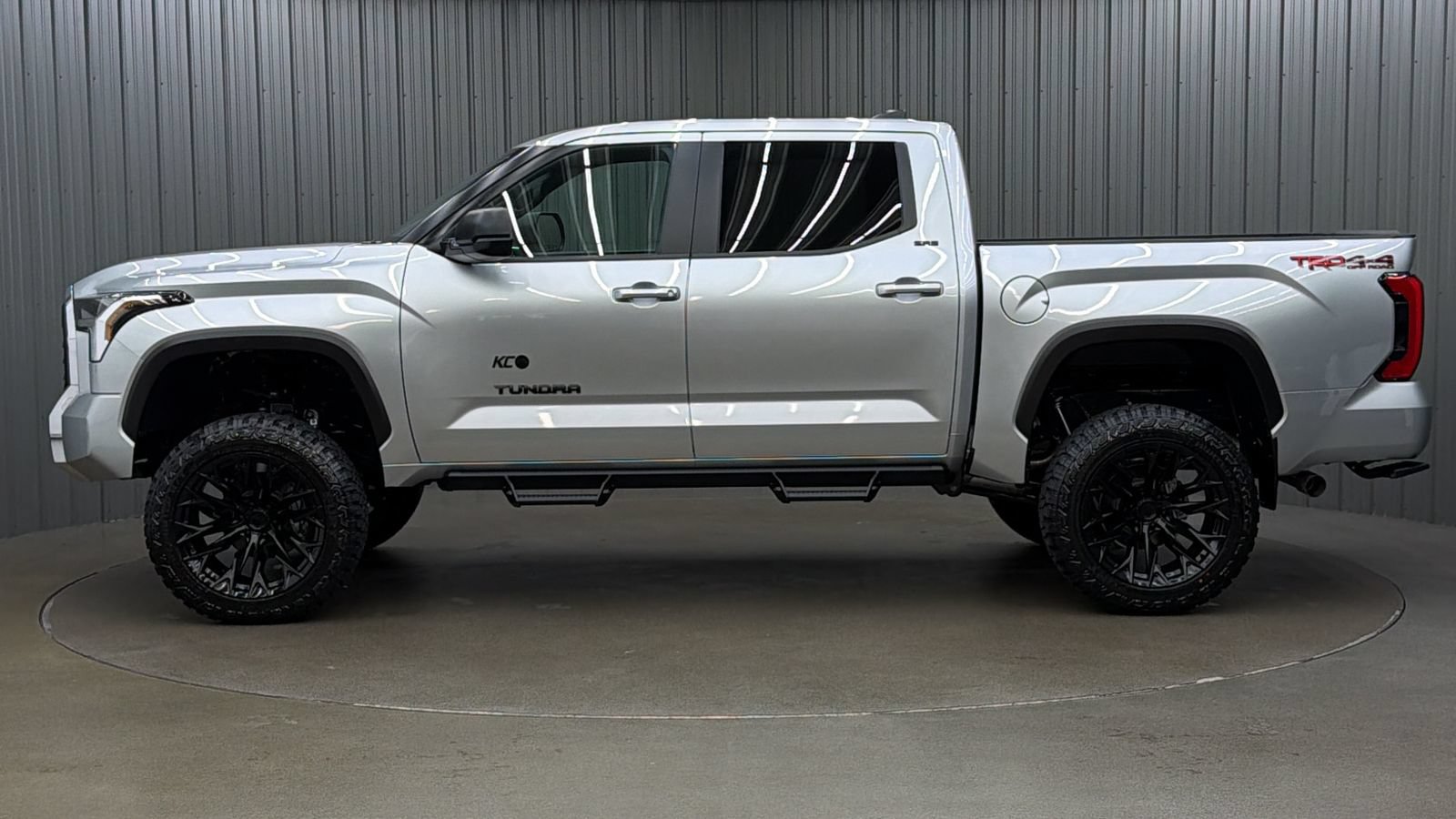 Used 2026 Toyota Tundra SR5 w/ TRD Off-Road Package AWD/4WD image 2