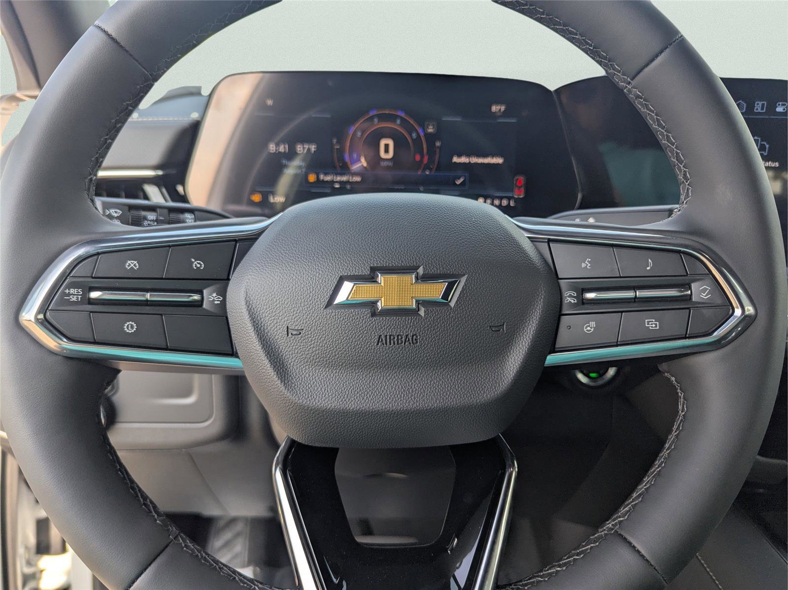 New 2025 Chevrolet Suburban Premier image 36