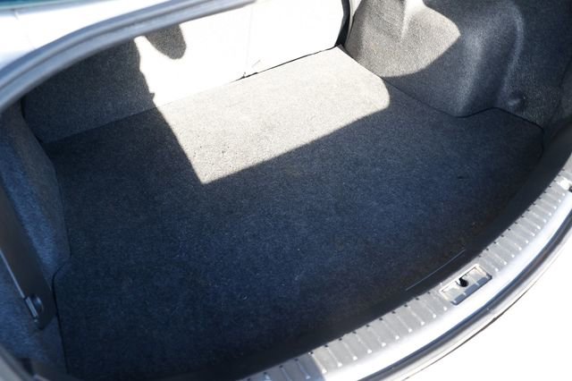 Used 2011 MAZDA MAZDA3 i Touring image 28