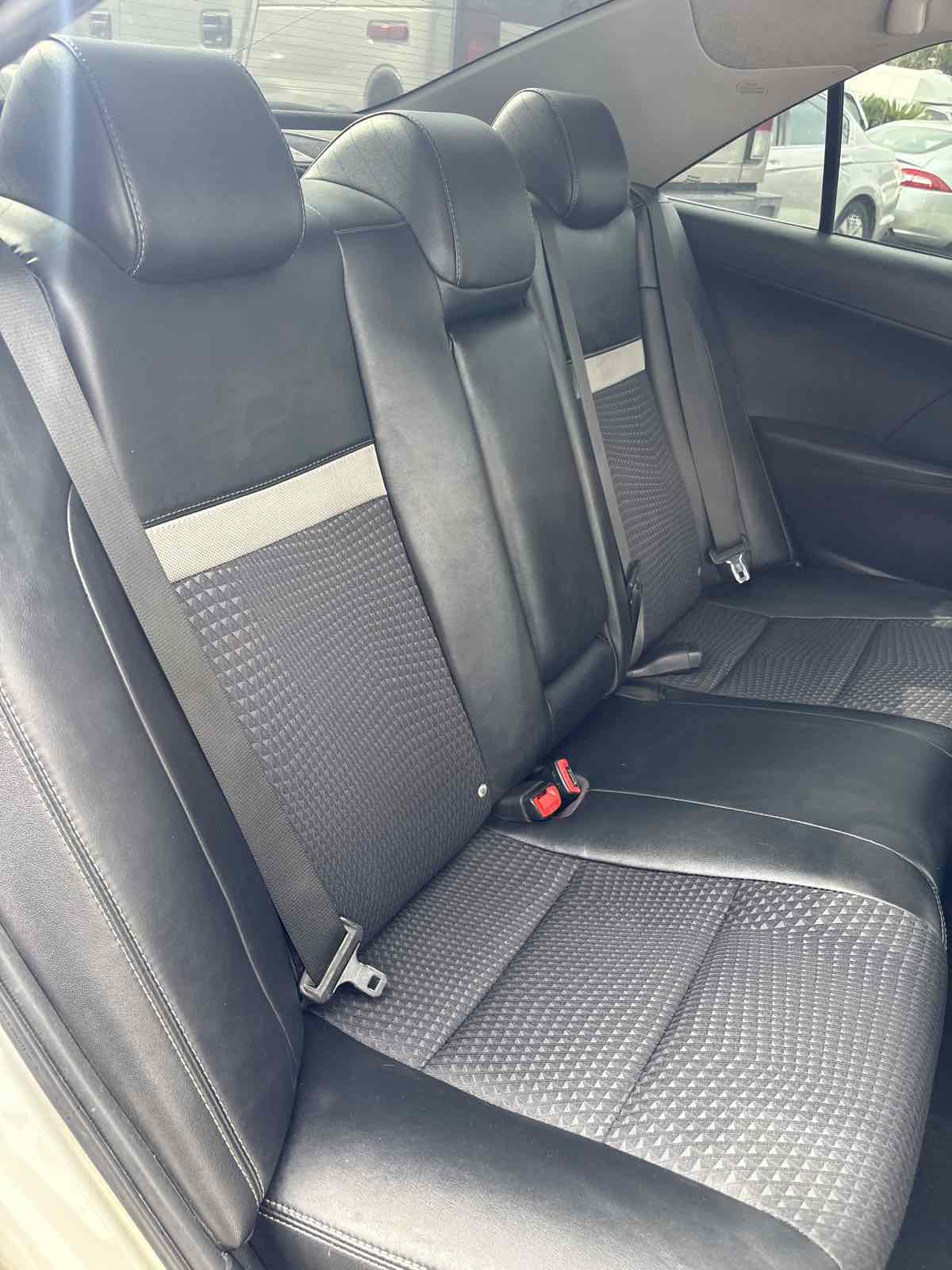 Used 2012 Toyota Camry SE image 15