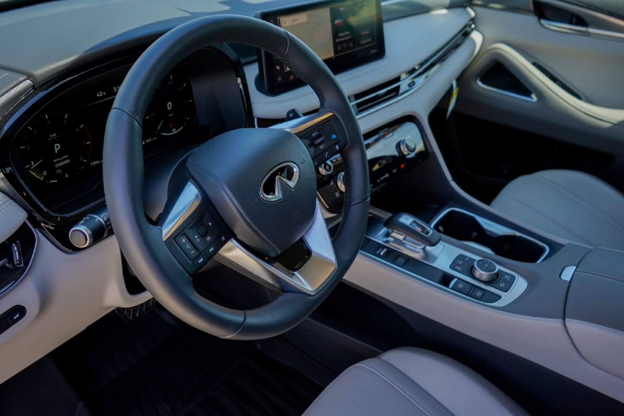 Certified 2026 INFINITI QX60 Luxe w/ Cargo Package image 7