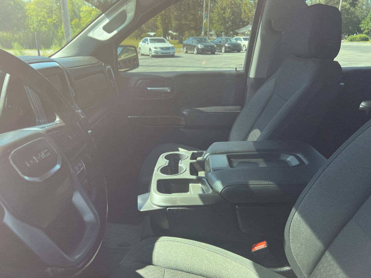 Used 2020 GMC Sierra 1500 Elevation w/ Elevation Value Package image 10