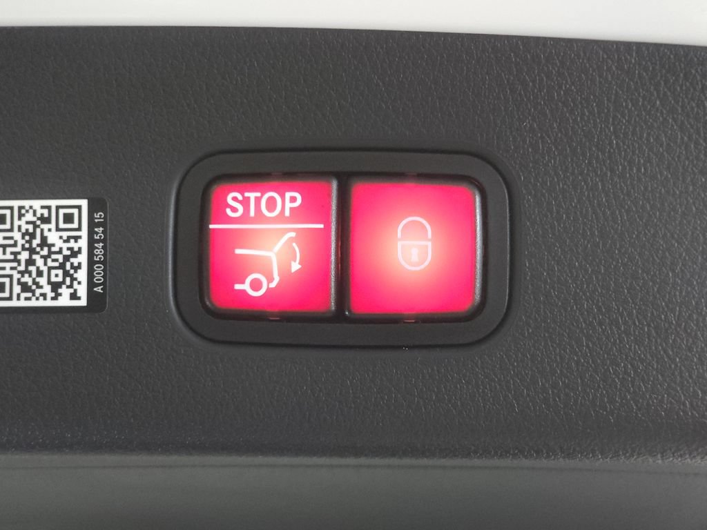 Certified 2026 Mercedes-Benz GLC 300 4MATIC image 28