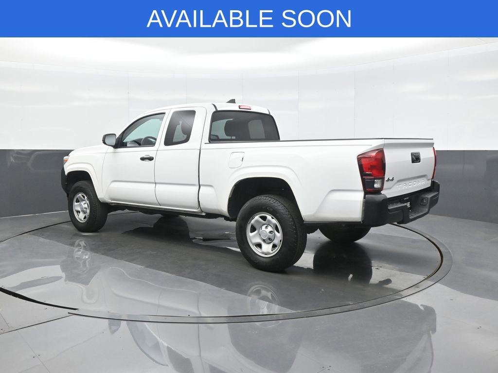 Used 2019 Toyota Tacoma SR image 5