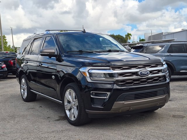 Used 2022 Ford Expedition King Ranch RWD image 3