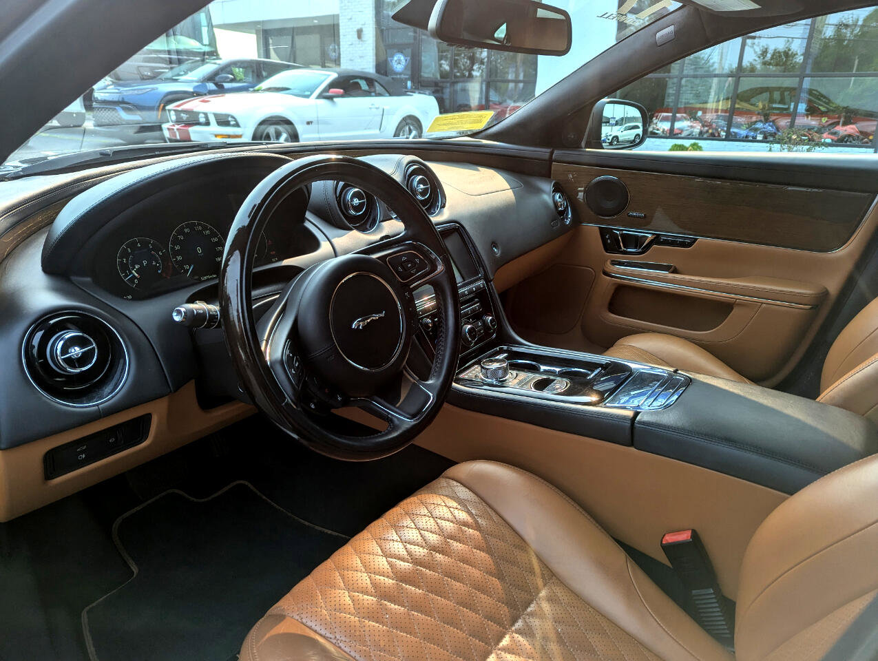 Used 2017 Jaguar XJ L Supercharged image 16