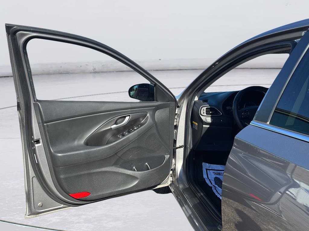 Used 2020 Hyundai Elantra GT image 35