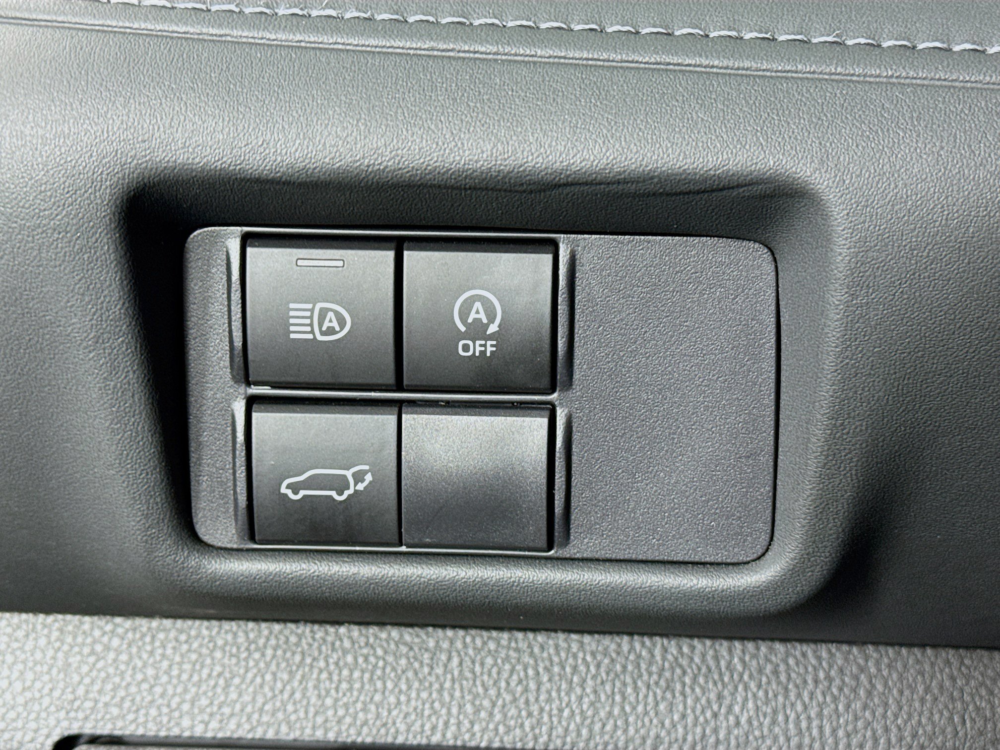 Certified 2025 Toyota Highlander XSE AWD/4WD image 10