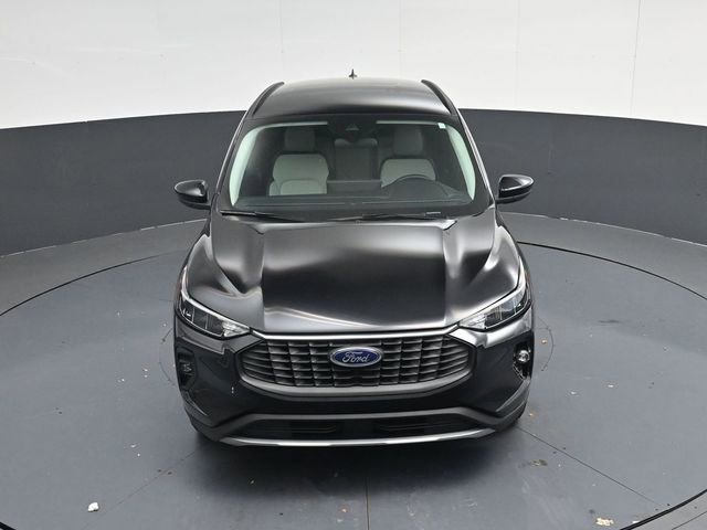 Used 2025 Ford Escape SE image 46