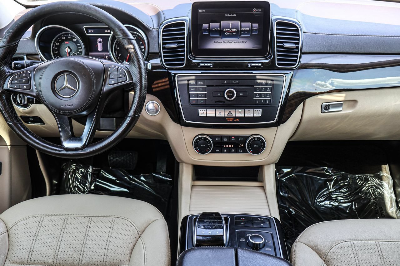 Used 2017 Mercedes-Benz GLS 450 4MATIC image 36