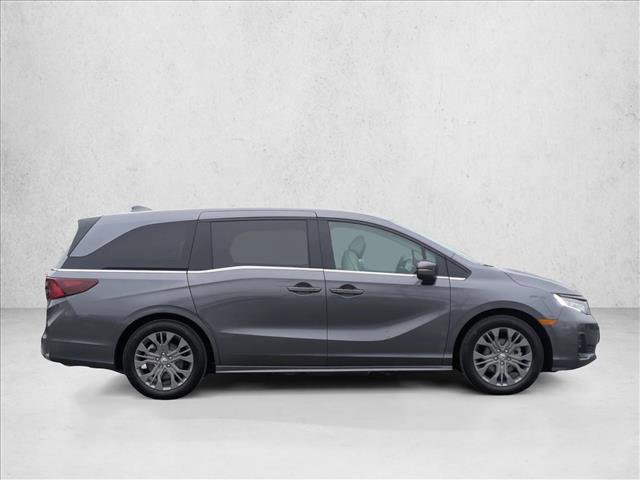 Used 2025 Honda Odyssey Touring image 4