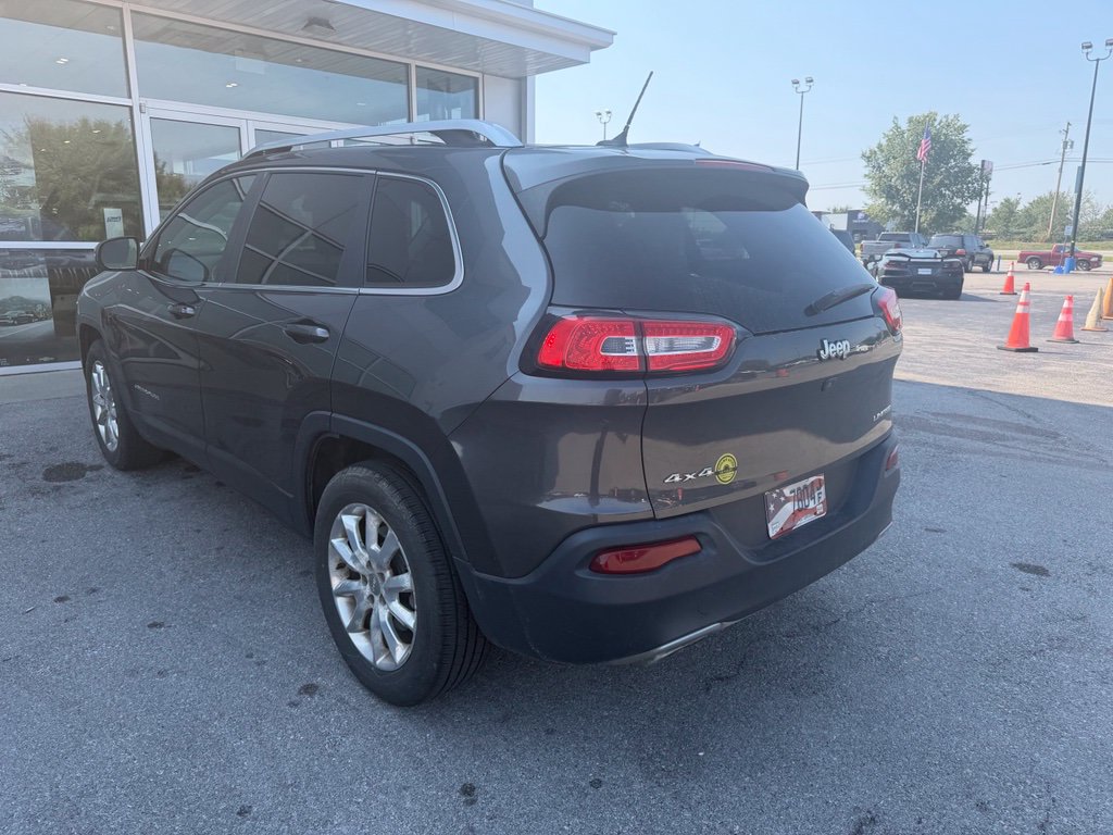 Used 2015 Jeep Cherokee Limited AWD/4WD image 3