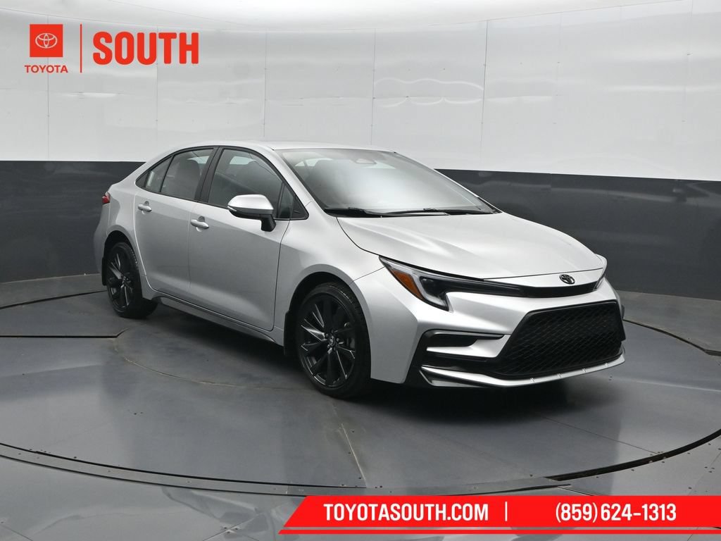 Used 2024 Toyota Corolla SE FWD image 4