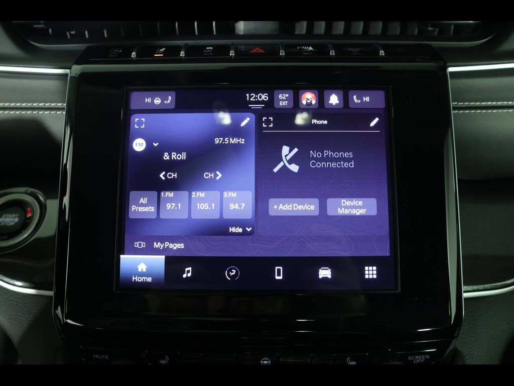 Used 2022 Jeep Grand Cherokee L Laredo w/ Luxury Tech Group I image 26