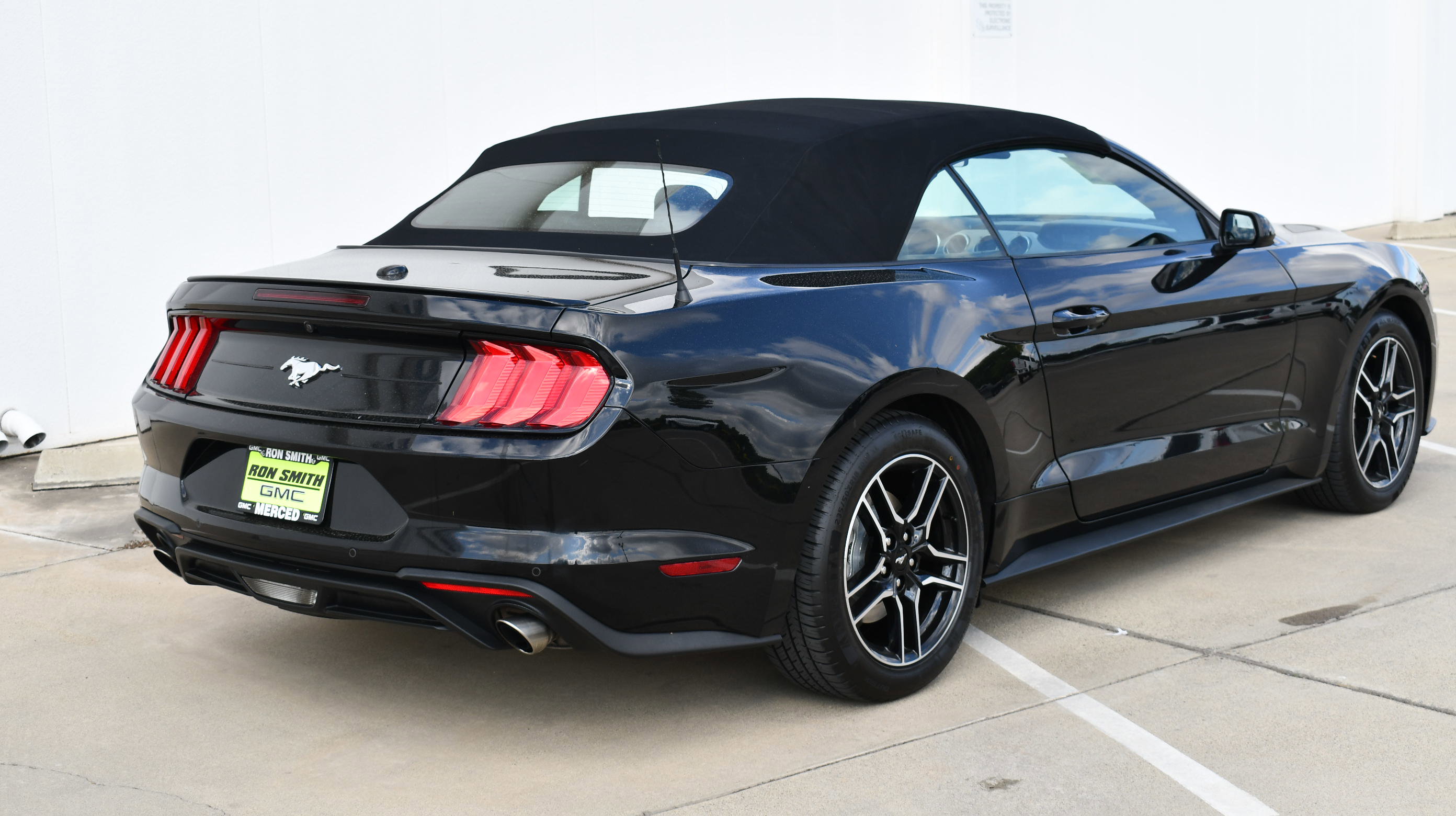 Used 2023 Ford Mustang Premium RWD image 6